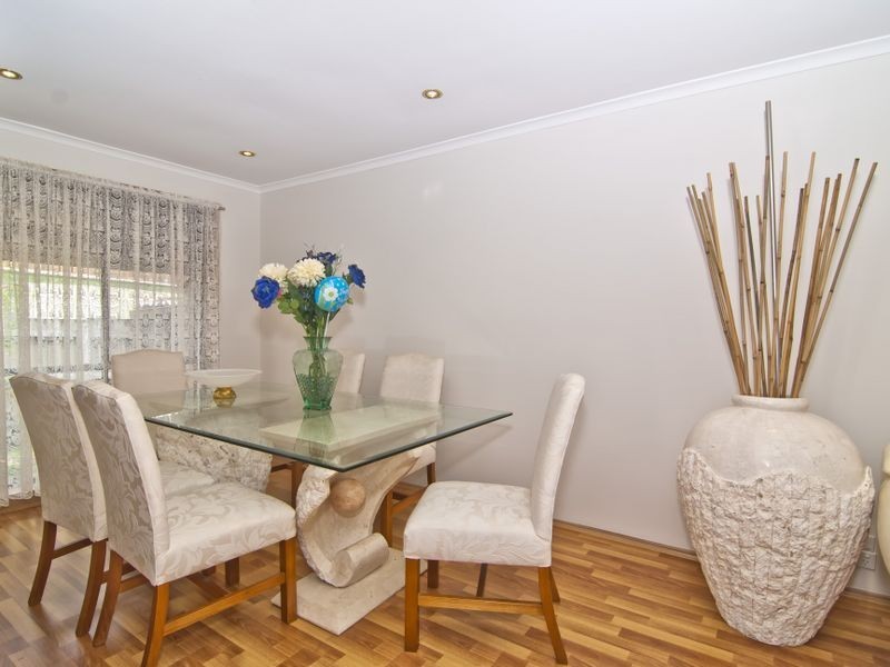 16 Chantell Avenue, Endeavour Hills VIC 3802