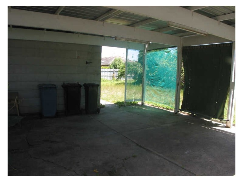 18 Roberta Street, Dandenong VIC 3175