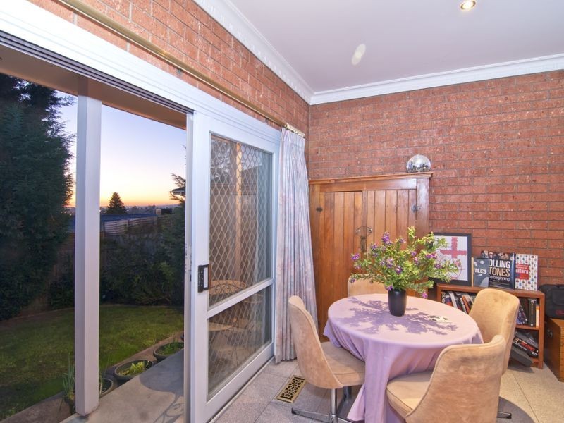 11 Moody Place, Endeavour Hills VIC 3802
