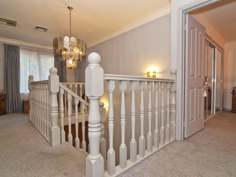 11 Moody Place, Endeavour Hills VIC 3802