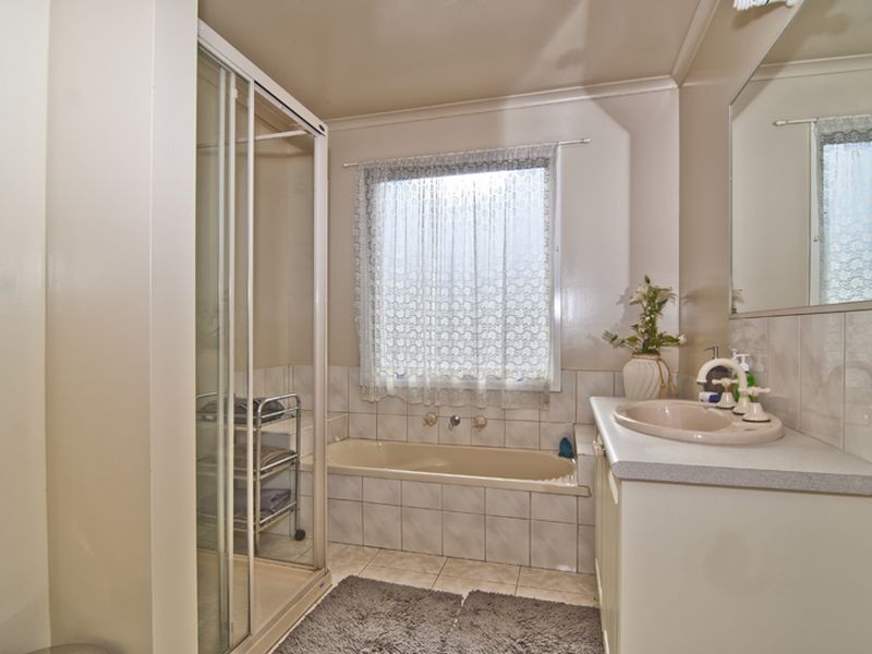 6 Norisha Court, Dandenong North VIC 3175