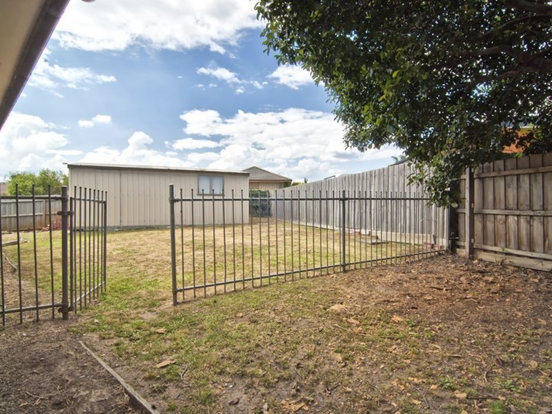 11 Whitestone Court, Endeavour Hills VIC 3802
