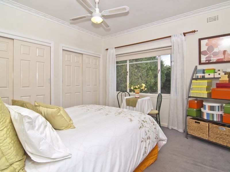 1/2 Jellicoe Street, Noble Park VIC 3174