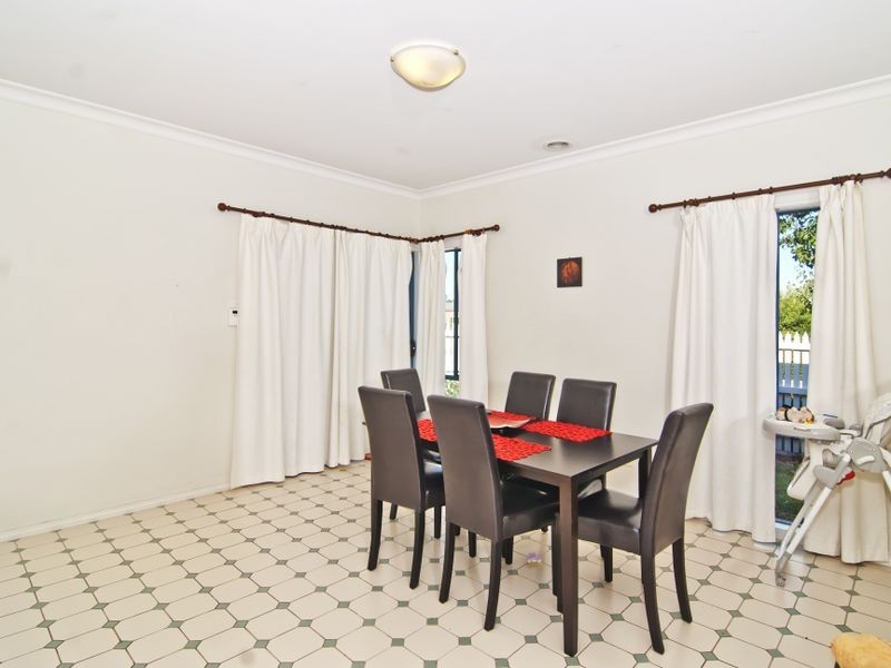 27 Hickory Drive, Narre Warren VIC 3805