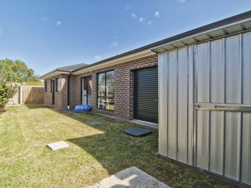 2/12 Ash Grove, Dandenong VIC 3175