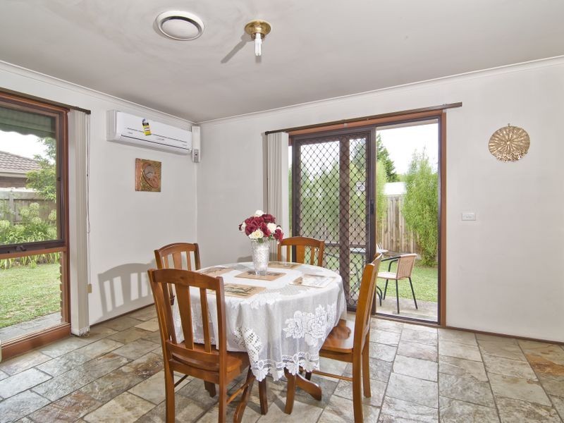 4 Lydia Mary Drive, Berwick VIC 3806