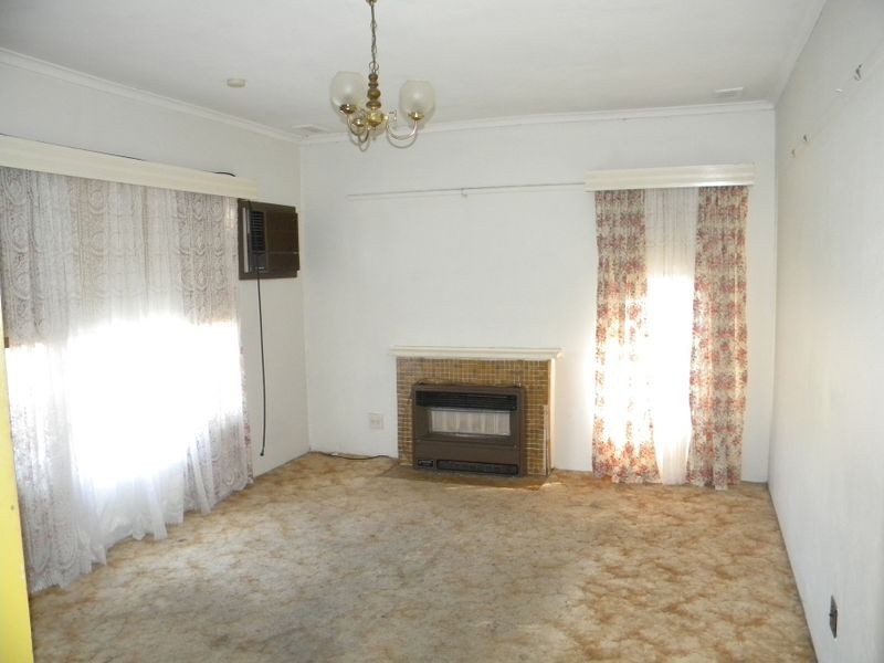 18 Wattle Drive, Doveton VIC 3177