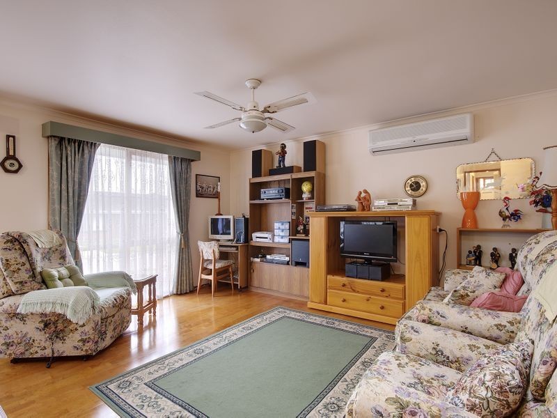 3/32 Olive Road, Eumemmerring VIC 3177