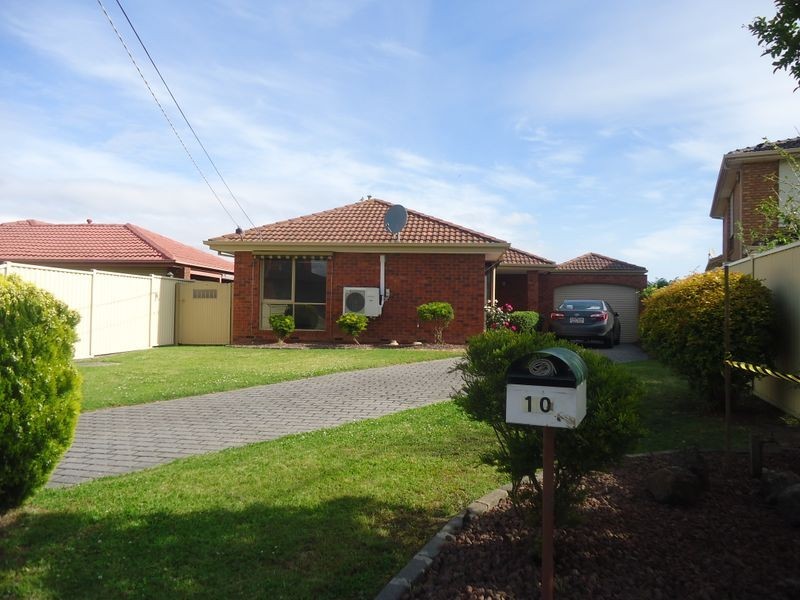10 Fenton Court, Keysborough VIC 3173