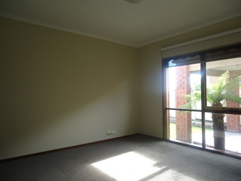 10 Fenton Court, Keysborough VIC 3173