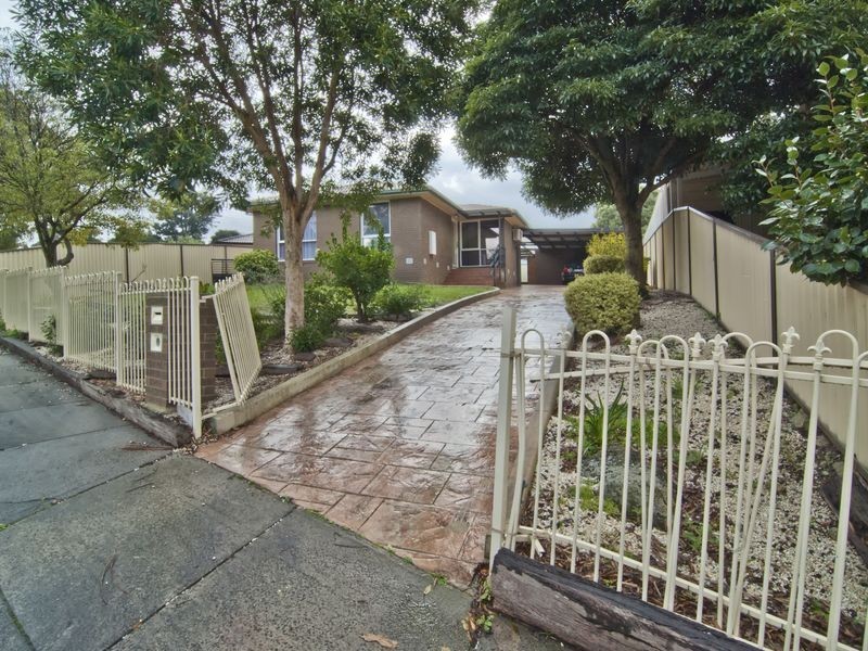 11 Bedford Court, Endeavour Hills VIC 3802