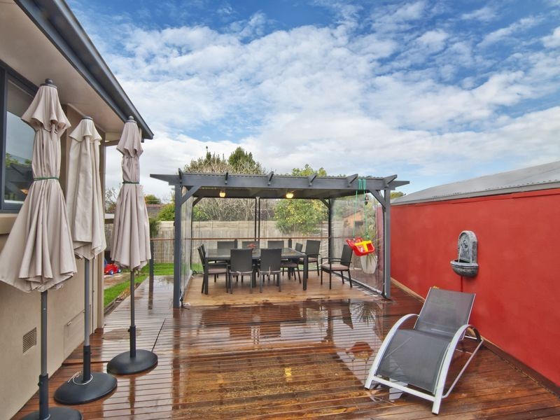 9 Oberon Street, Dandenong North VIC 3175