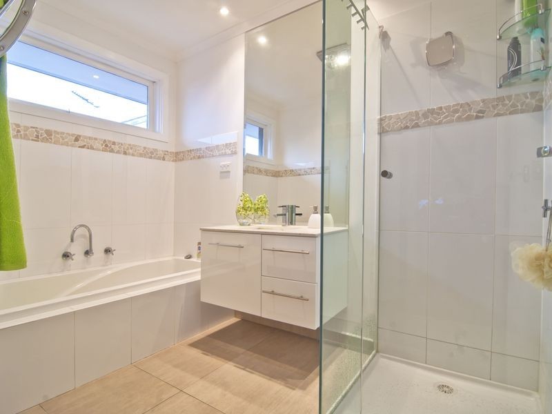 9 Oberon Street, Dandenong North VIC 3175