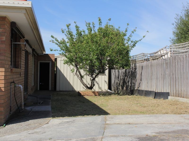 8 Kanumbra Court, Hallam VIC 3803