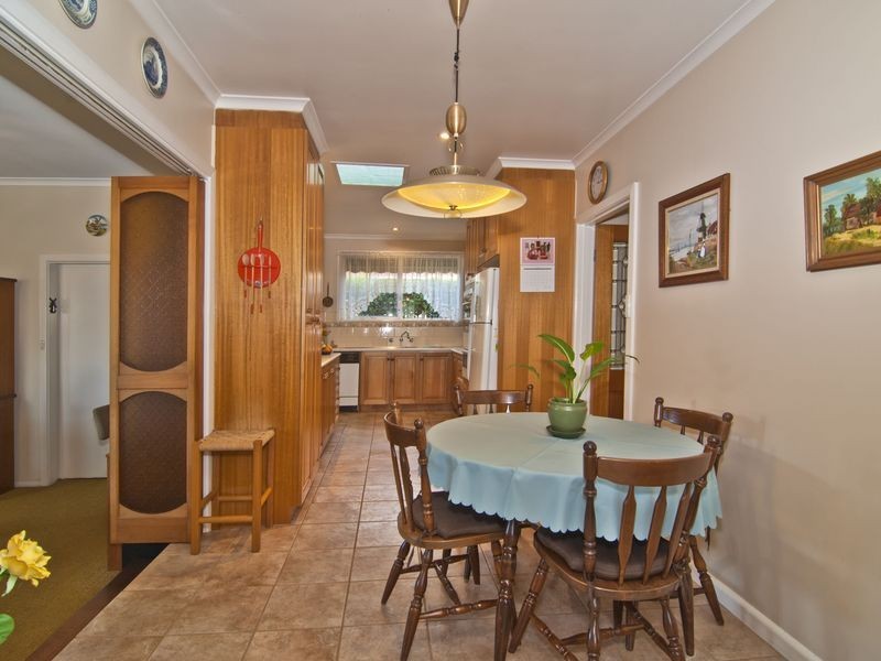 13 Leeside Street, Dandenong North VIC 3175