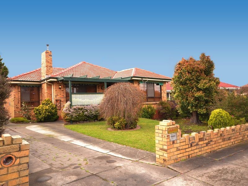 16 Robert Street, Chadstone VIC 3148