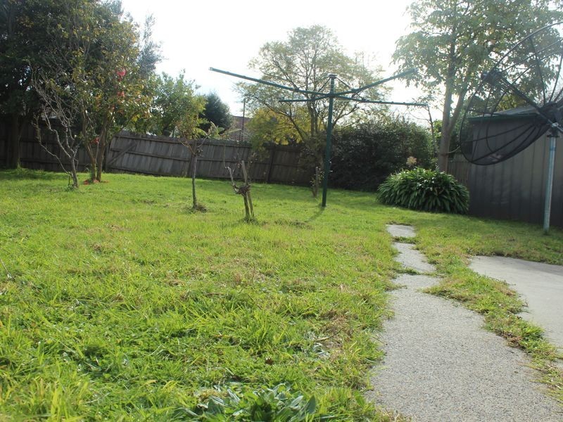 33 Curtin Crescent, Dandenong North VIC 3175