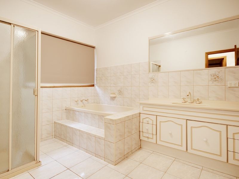 11 Truslove Court, Endeavour Hills VIC 3802