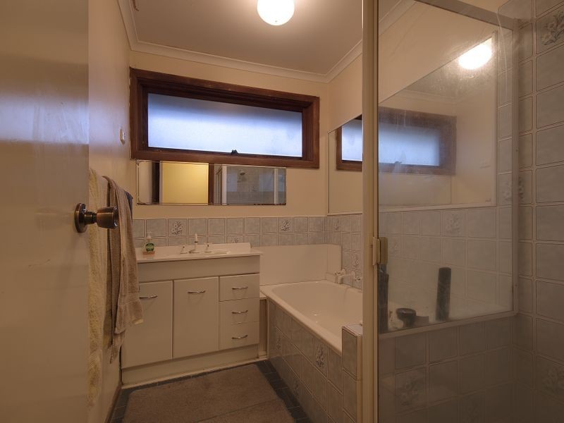 3 Burchall Grove, Dandenong North VIC 3175