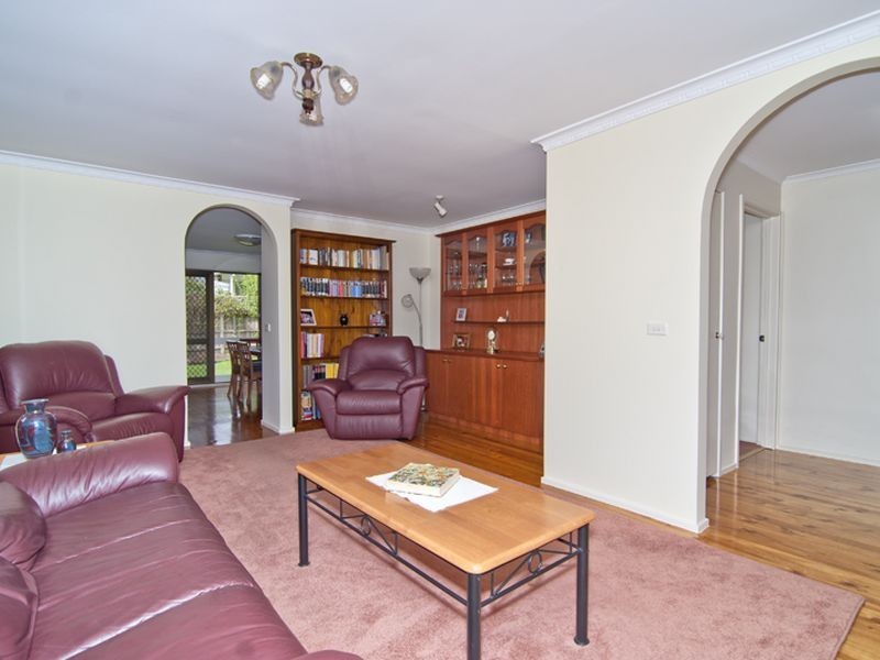 5 Chester Court, Endeavour Hills VIC 3802