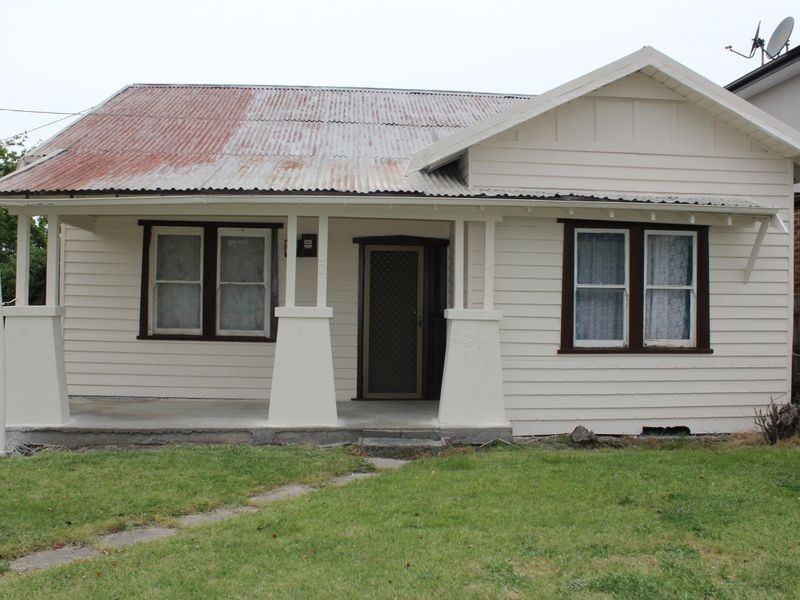 5 Benga Avenue, Dandenong VIC 3175