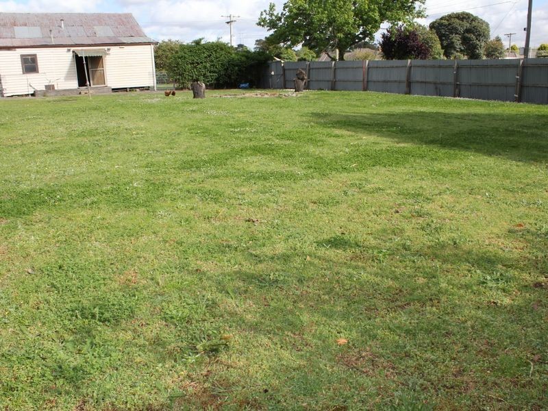 5 Benga Avenue, Dandenong VIC 3175