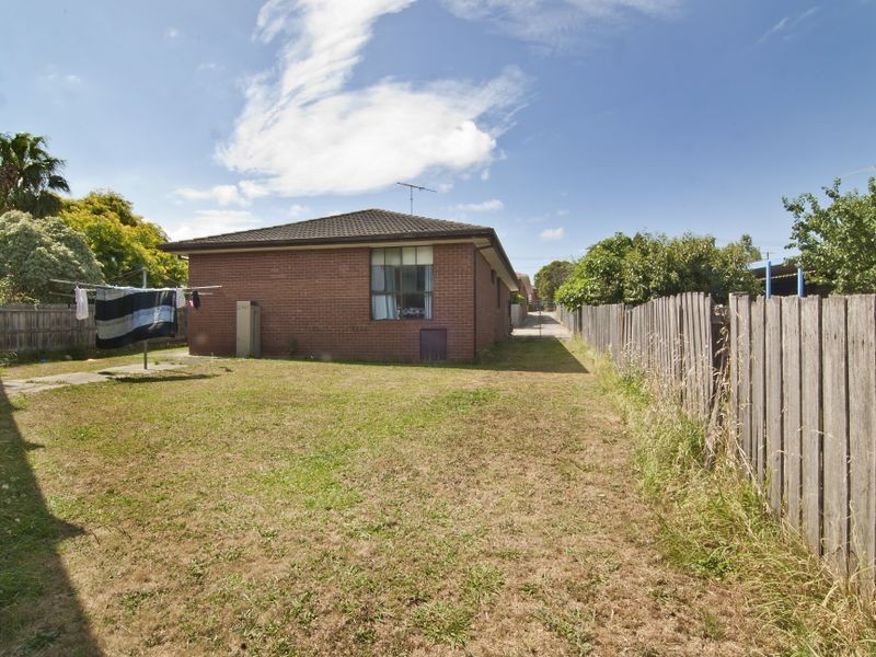 2/14 Dowell Court, Dandenong North VIC 3175