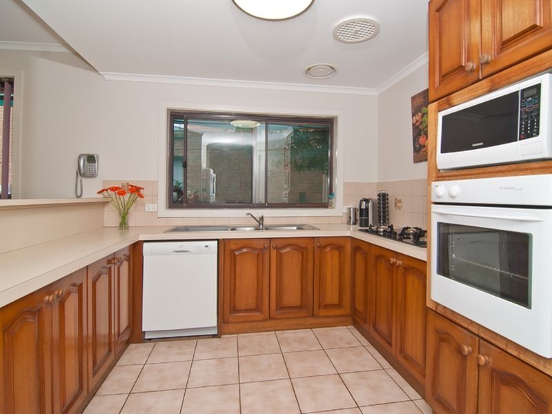 10 Furlong Court, Endeavour Hills VIC 3802