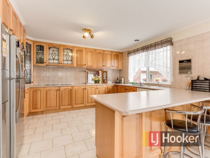 4 Reynolds Court, Endeavour Hills VIC 3802