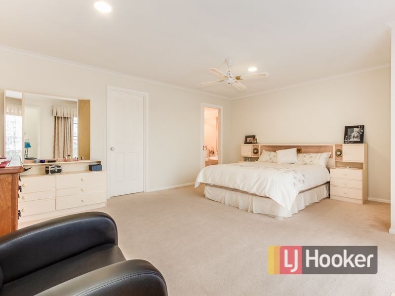 4 Reynolds Court, Endeavour Hills VIC 3802