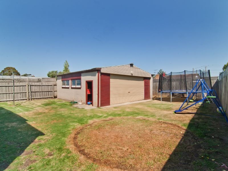 35 Oak Avenue, Doveton VIC 3177