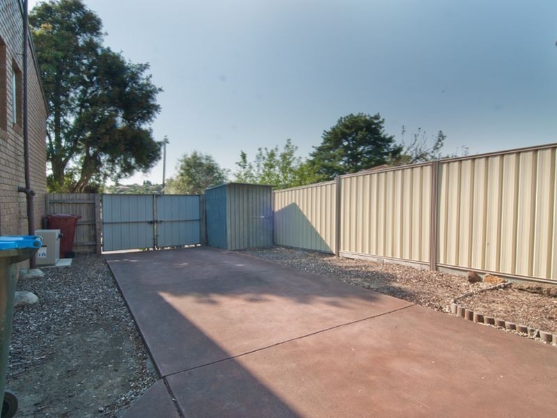 1 Hanover Court, Endeavour Hills VIC 3802