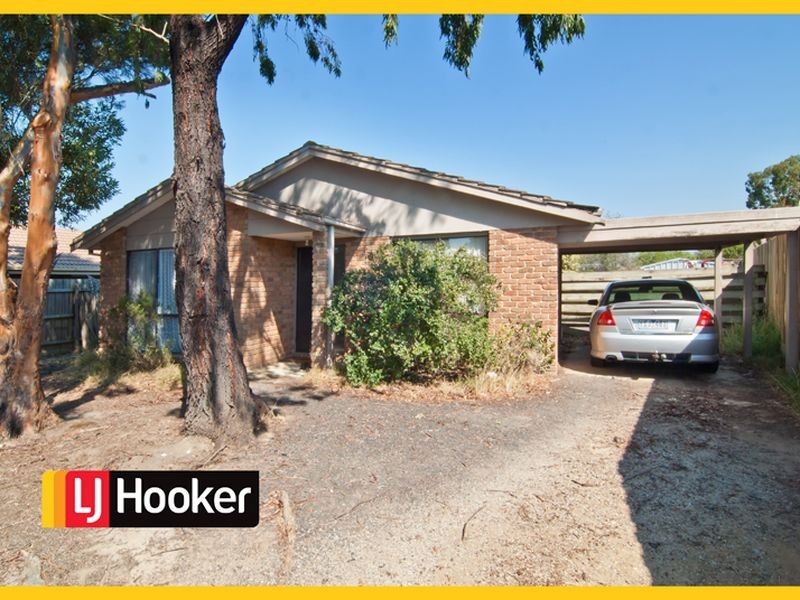 24 Tamarisk Road, Narre Warren VIC 3805