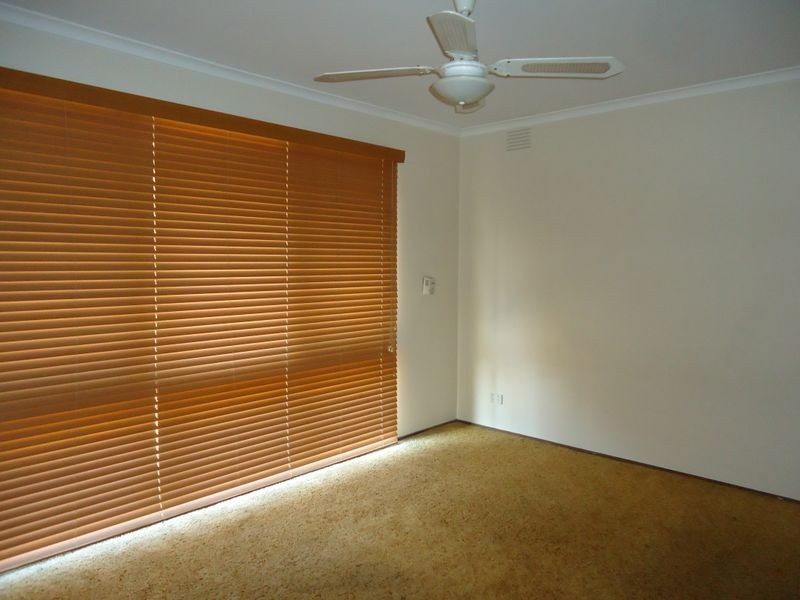 74 James Cook Drive, Endeavour Hills VIC 3802