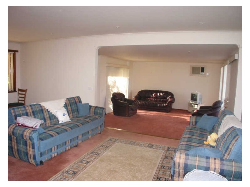 11 Dalvana Court, Hampton Park VIC 3976