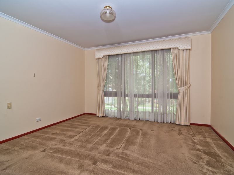 10 Lauriston Drive, Endeavour Hills VIC 3802