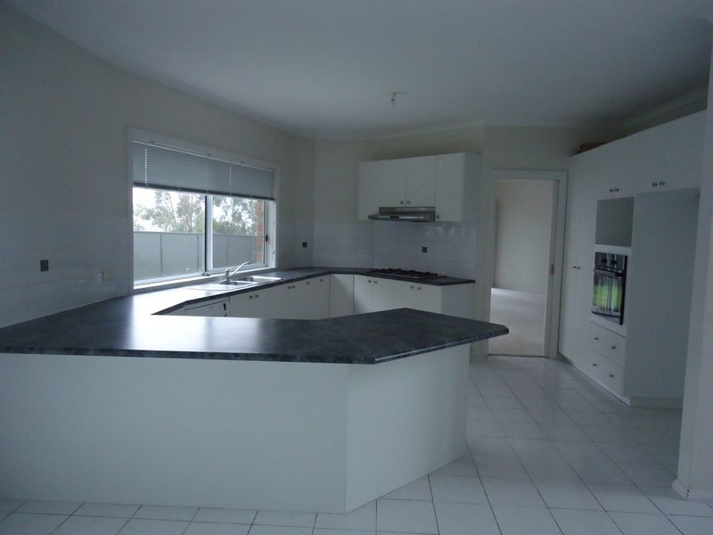 33 Natren Court, Harkaway VIC 3806