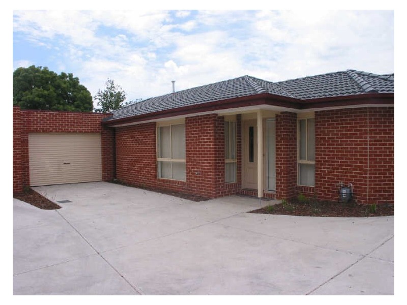 2/53 Menzies Avenue, Dandenong North VIC 3175