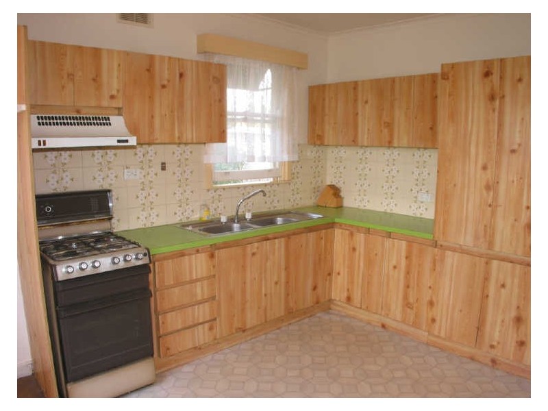 1/28 Deakin Crescent, Dandenong North VIC 3175