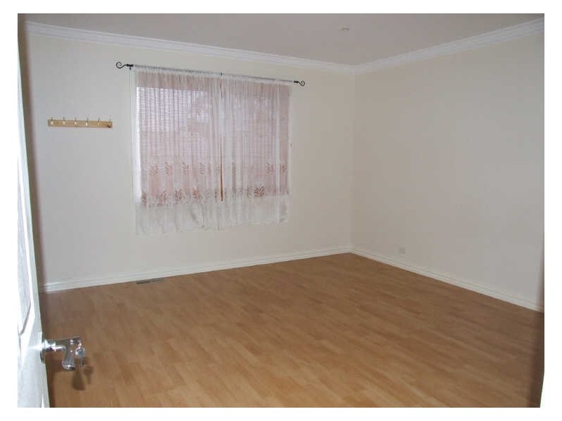 2/12 Rhoden Grove, Eumemmerring VIC 3177