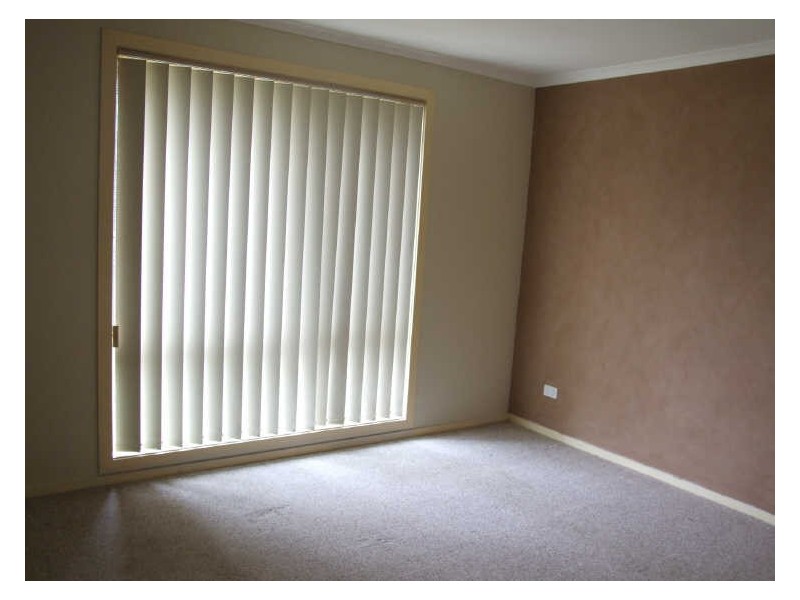 2/14 Jacinta Court, Doveton VIC 3177