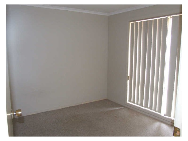 2/14 Jacinta Court, Doveton VIC 3177