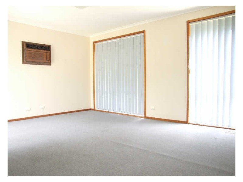 6 Green Valley Crescent, Hampton Park VIC 3976