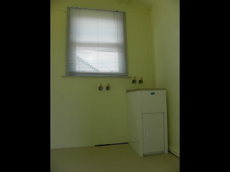 4 Laburnum Grove, Doveton VIC 3177