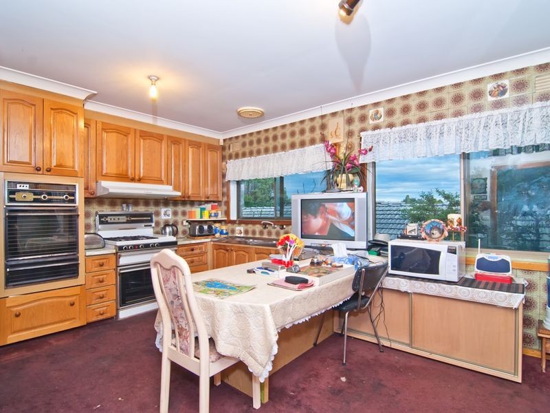 32 Pickett Street, Dandenong VIC 3175