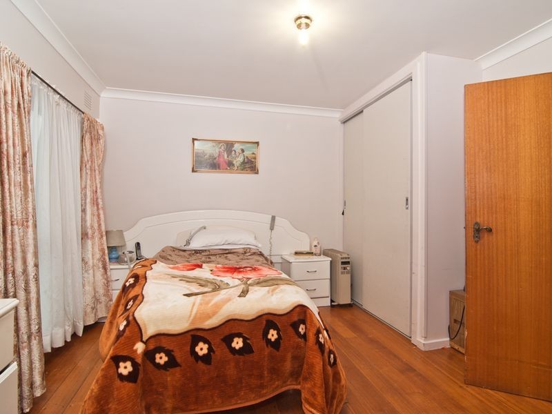 32 Pickett Street, Dandenong VIC 3175