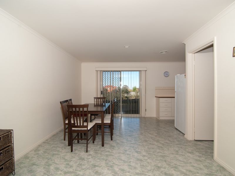 12/8 Monteith Crescent, Endeavour Hills VIC 3802