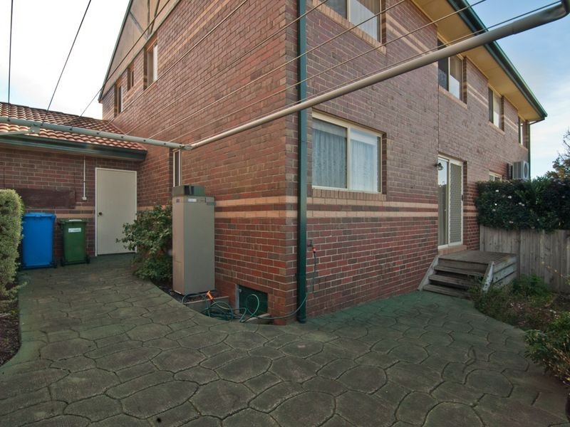 12/8 Monteith Crescent, Endeavour Hills VIC 3802