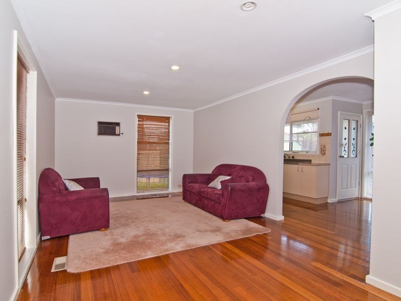 1 Clangula Court, Endeavour Hills VIC 3802