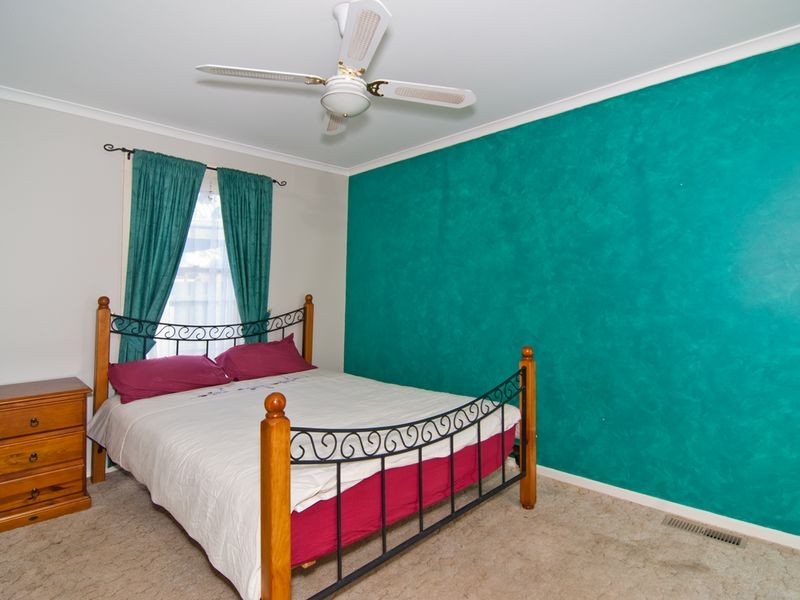 1 Clangula Court, Endeavour Hills VIC 3802